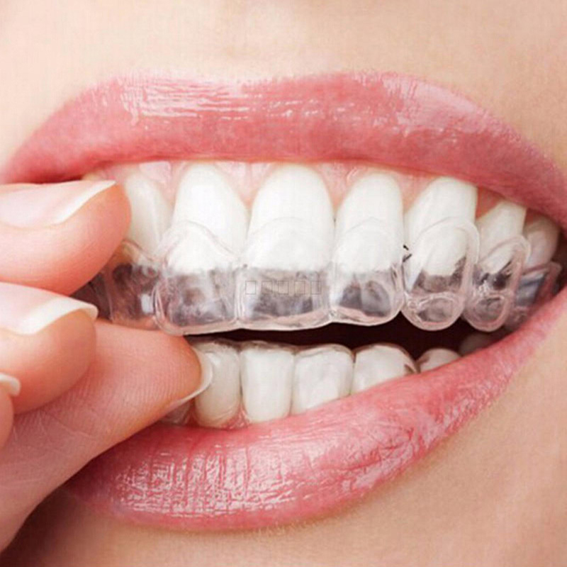 Teeth Whitening With Trays - 1 Trong Suốt Dập Xù Làm